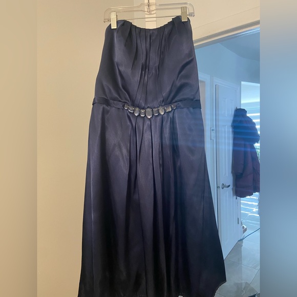 Strapless prom/bridesmaid/wedding guess dress. Size 14 - Picture 1 of 2